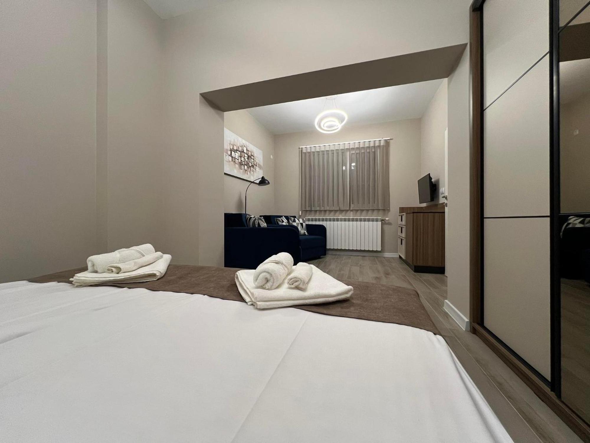 Хотел Vip Apart House Plevna Kültér fotó